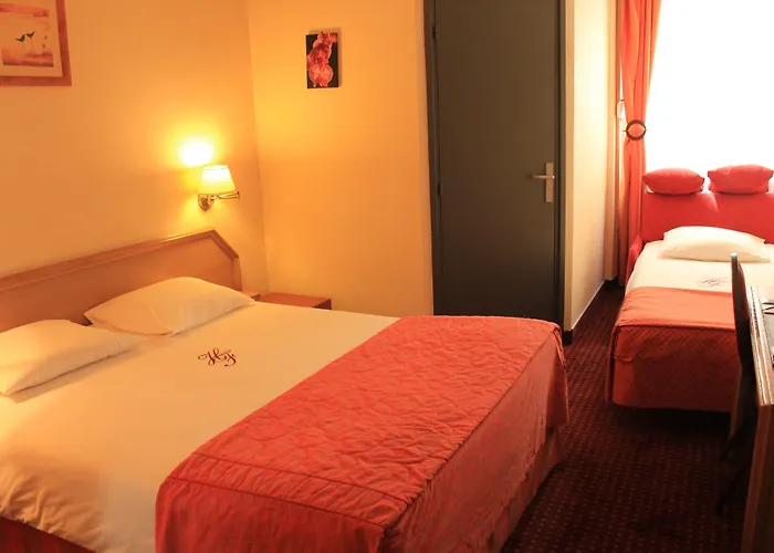 Hotel Foch 3*