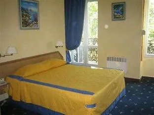 Foch Szálloda 3*